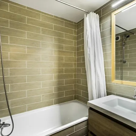 Apartment Le Belvedere - 4 Pieces Pour 6 Personnes 241 *
